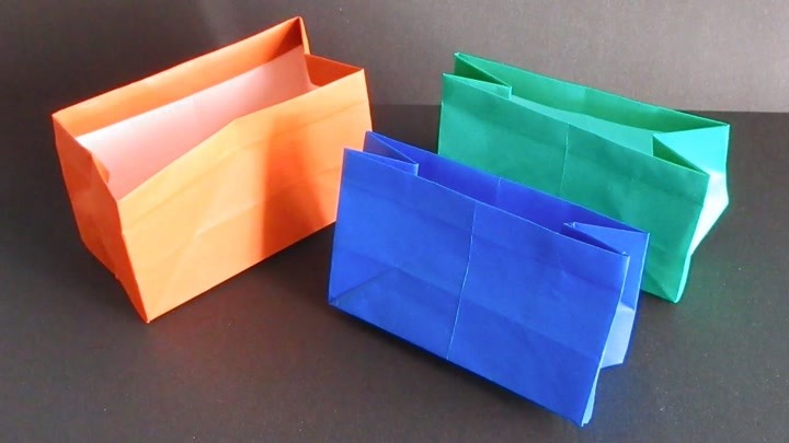 简单实用的折纸一次性垃圾袋,折好后能装很多垃圾,环保又方便!
