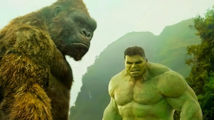 如果绿巨人跟金刚打架，从力量的角度对比，你觉得谁会更强？