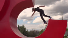 Ryan带着红牛滑板队前往西雅图，庆祝Go Skateboarding Day
