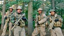 4名美国海豹特种兵，被200名恐怖分子包围，上演真人版绝地求生