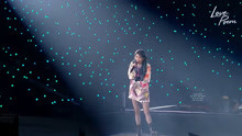 [图]IU - '抓住我的手' Live Clip (@2019 IU Tour