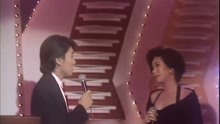 珍贵片段1989年 周星驰与当时绯闻女友罗慧娟甜蜜合唱