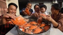 [图]啥美食让爷爷想了50年之久？胖妹一口气买了10斤，四世同堂吃过瘾