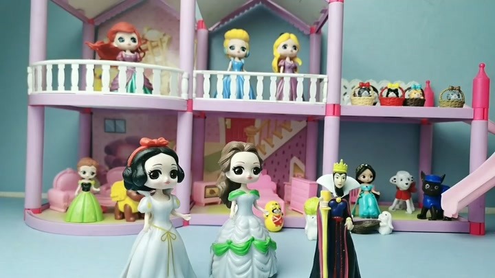 玩具动画：白雪和贝儿谁更孝顺呢？