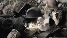 1986年老山战役，19岁战士牺牲前遗憾没谈过恋爱，女护士俯身亲吻 