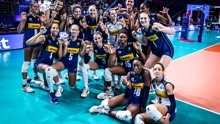 艾格努火力压制，2022年VNL小组赛意大利女排战胜巴西女排